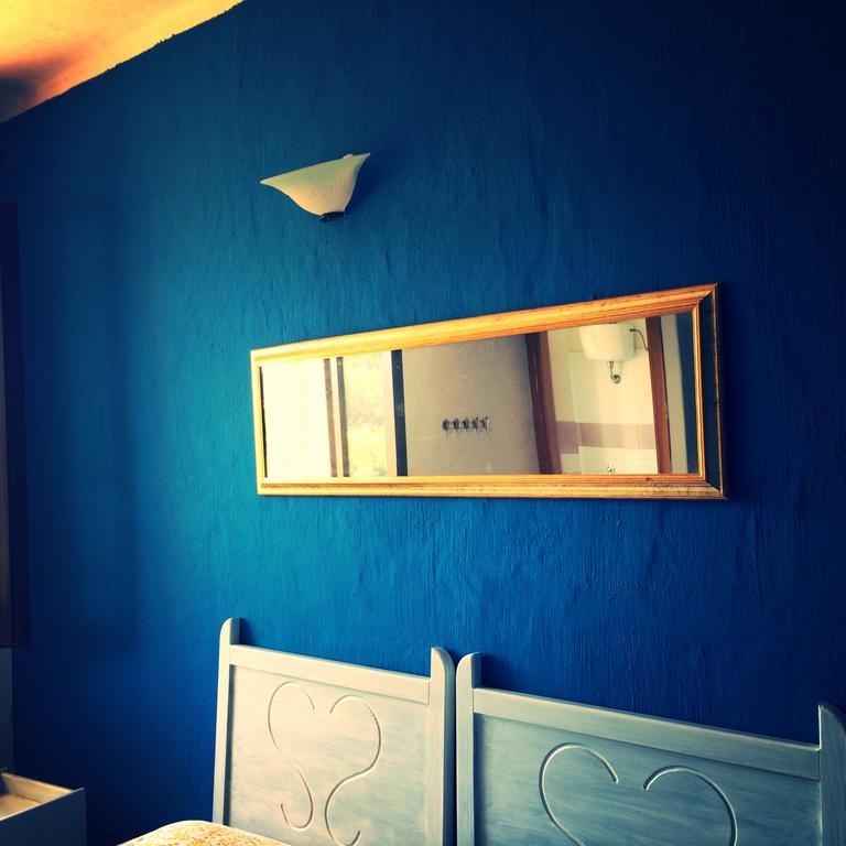 En Ville Bed And Breakfast Gonnesa Room photo